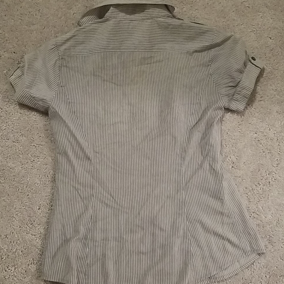 Express button up - Picture 4 of 4